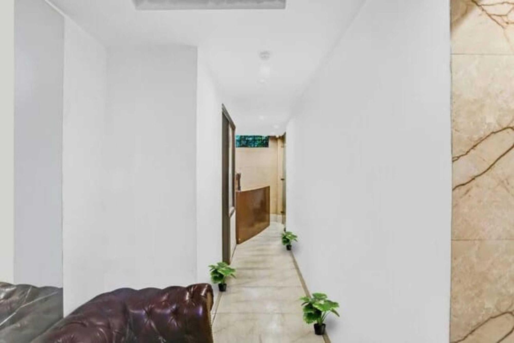 Deluxe Rooms In Jangpura Нью-Дели Экстерьер фото